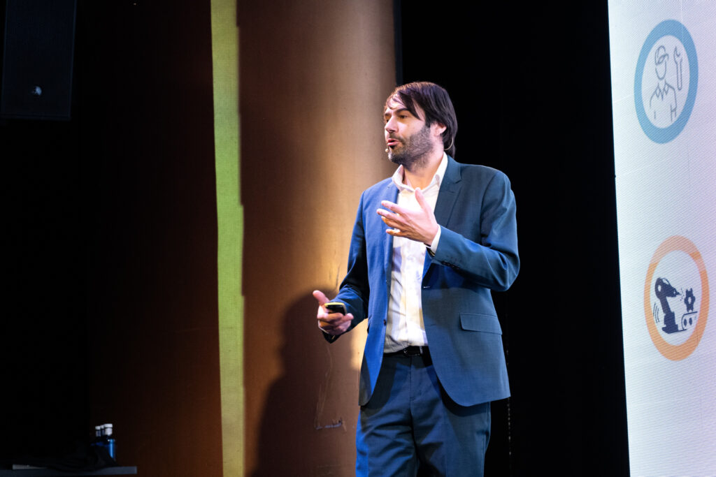 IBM ECOSYSTEMS LOW 89